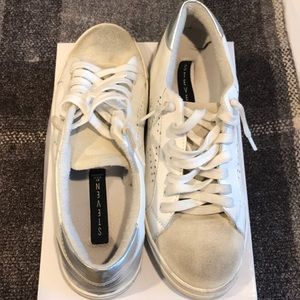 Steve Madden white Razza distressed sneakers